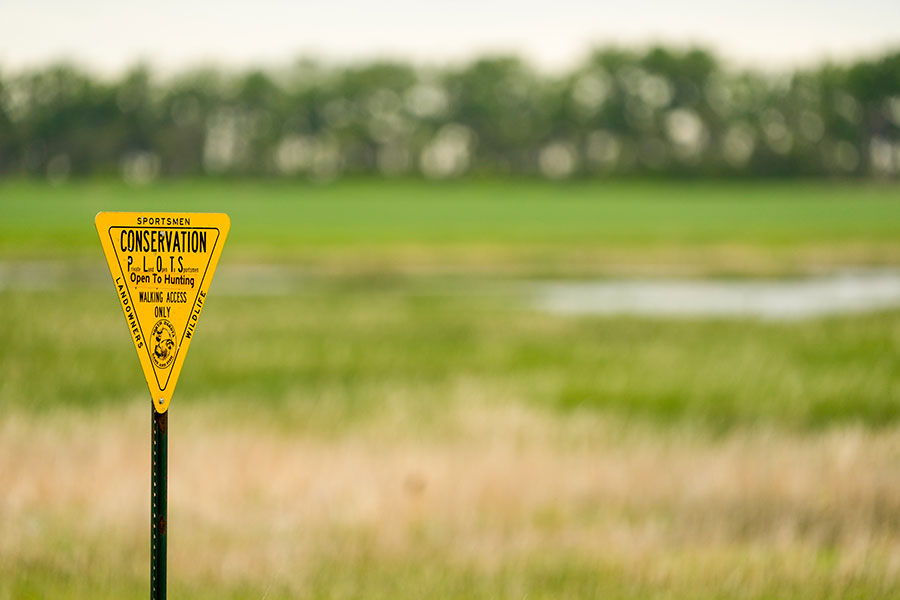 PLOTS sign