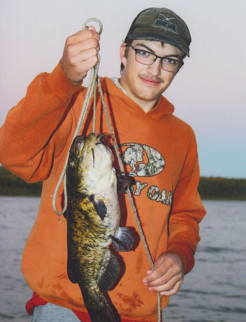 Angler with record bullhead