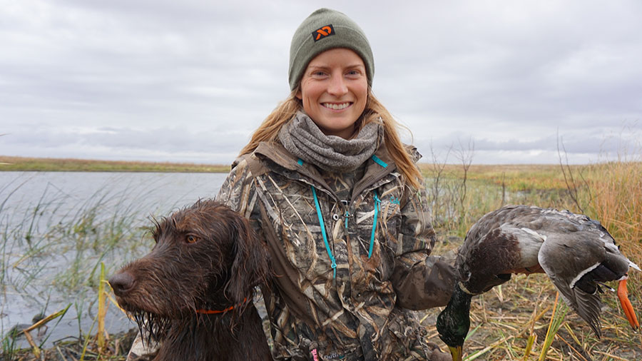 Bendel with dog and harvested duck