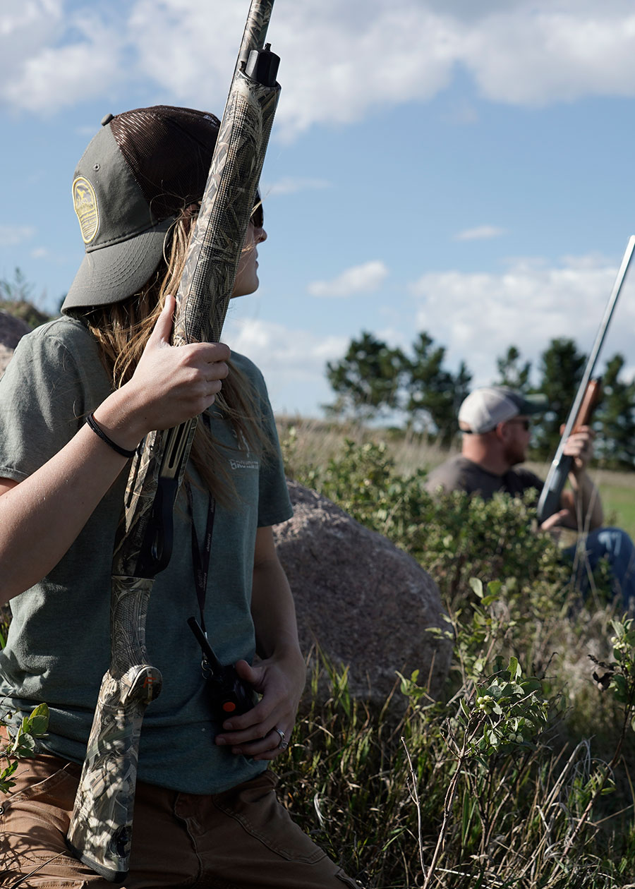 People dove hunting