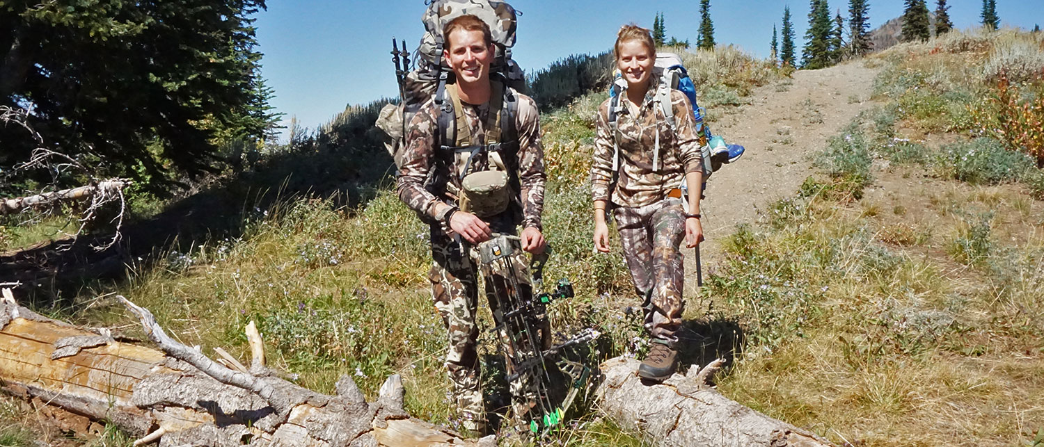 Cayla and her brother at the start of the hunt