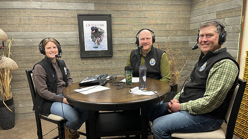 Bendel (left), Anderson, Isakson