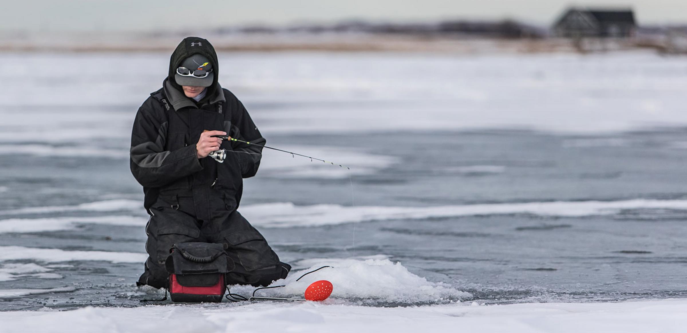 Ice Angler